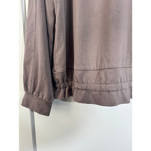 Anybody Blouses Lot of 2 Green & Taupe Crepe Stretch Knit Ruffled Hem Officecore - Picture 11 of 14